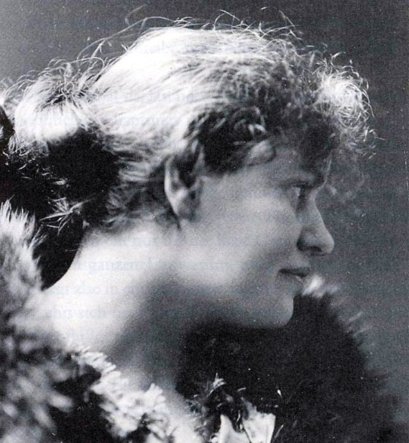 clara_muollo's tweet photo. “Il mio egoismo mi rendeva immune a qualsiasi pentimento e nostalgia”.
Lou - Andreas Salomé, Il mito di una donna https://t.co/AgV4t2jeij