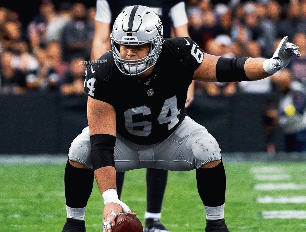 NFL_Convo's tweet photo. Tyler Linderbaum Per @PFF 

2022 - 74.7 Grade (6th)
2023 - 78.3 Grade (6th)
2024 - 78.1 Grade (5th)
2025 - 80.2 Grade (5th)

Not only are the Raiders getting one of the best Centers in football

But they are getting one of the most consistent players in the entire league https://t.co/9WR65ZJUzq