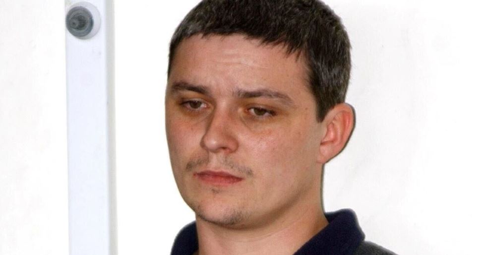 The Mirror tweet media