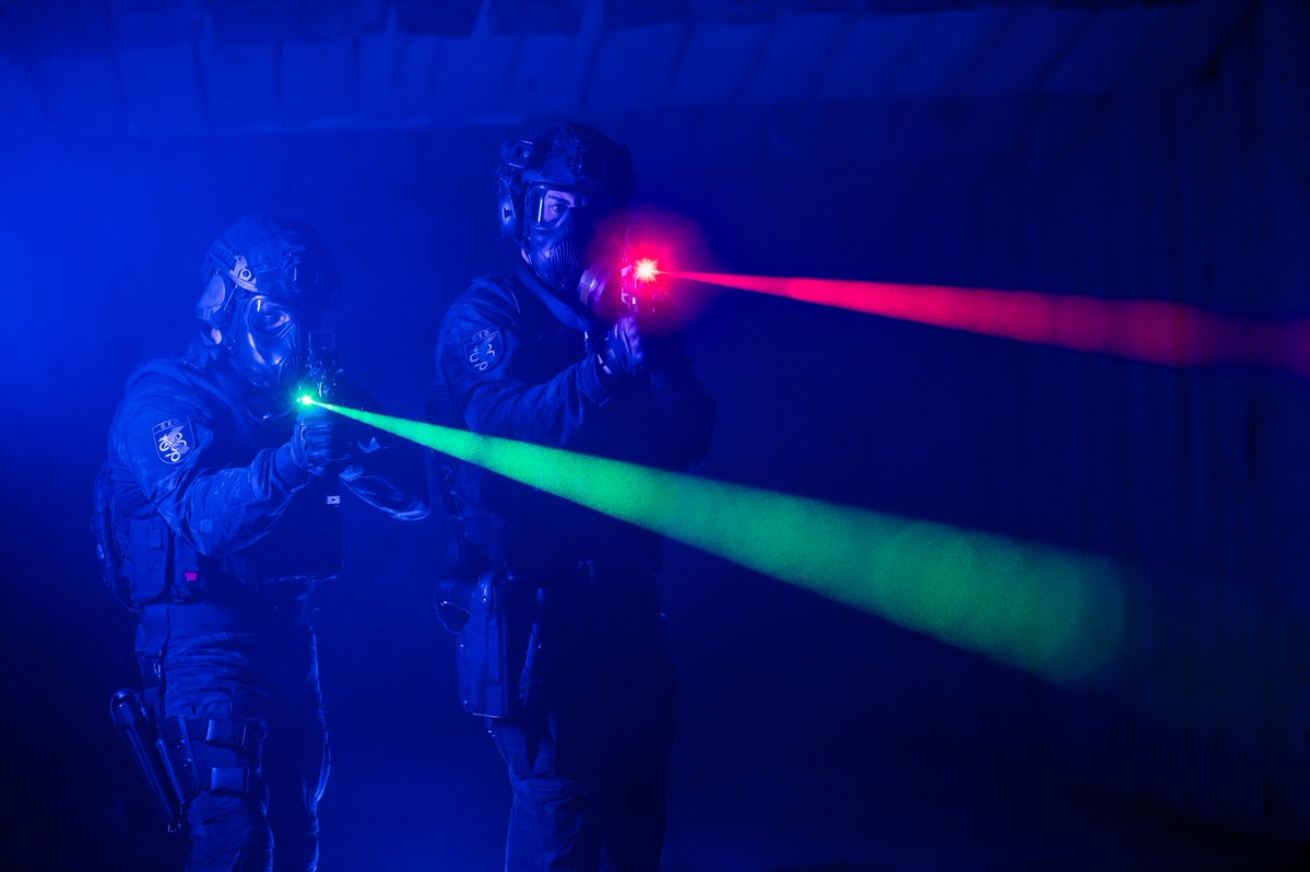 policia's tweet image. 🌙Cuando el silencio lo cubre todo... hay quienes están preparados para romperlo

🚨La noche cae, la seguridad nunca

#BuenasNoches
#GEO