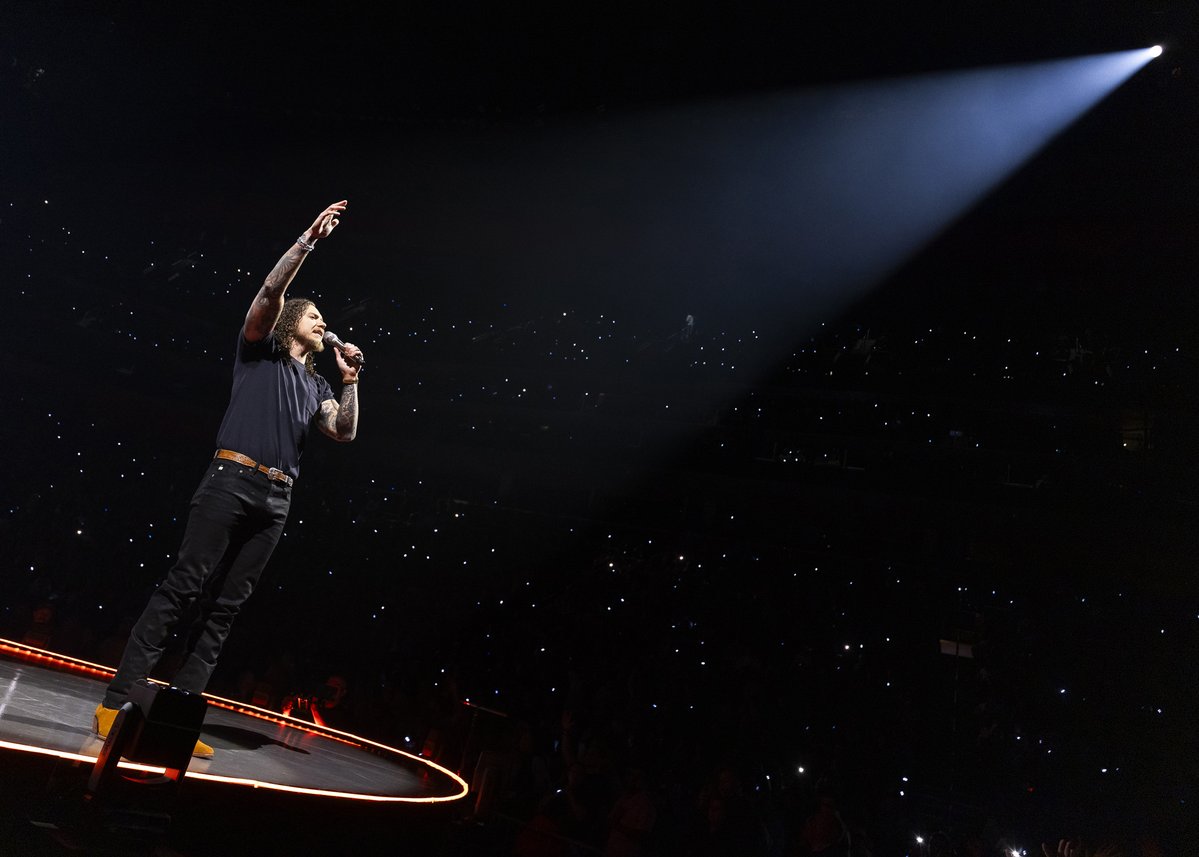 Little Caesars Arena tweet media