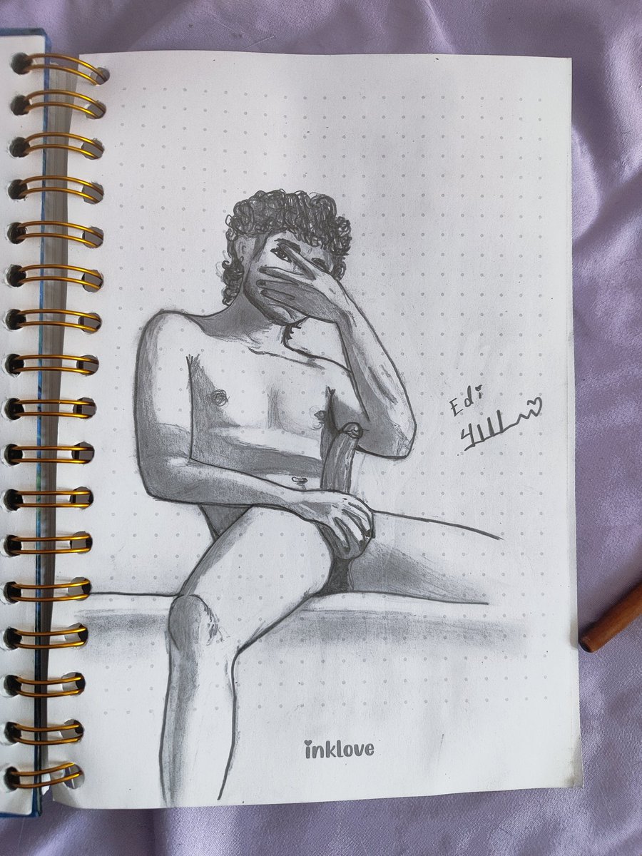 Delirio_yxl's tweet photo. @iamed01 me dejó dibujarlo, en todo el proceso mi verga estuvo escurriendo  y quedé todo mojado👅 ahí voy, hace mucho no dibujaba 😈 https://t.co/lmve8RQfyR