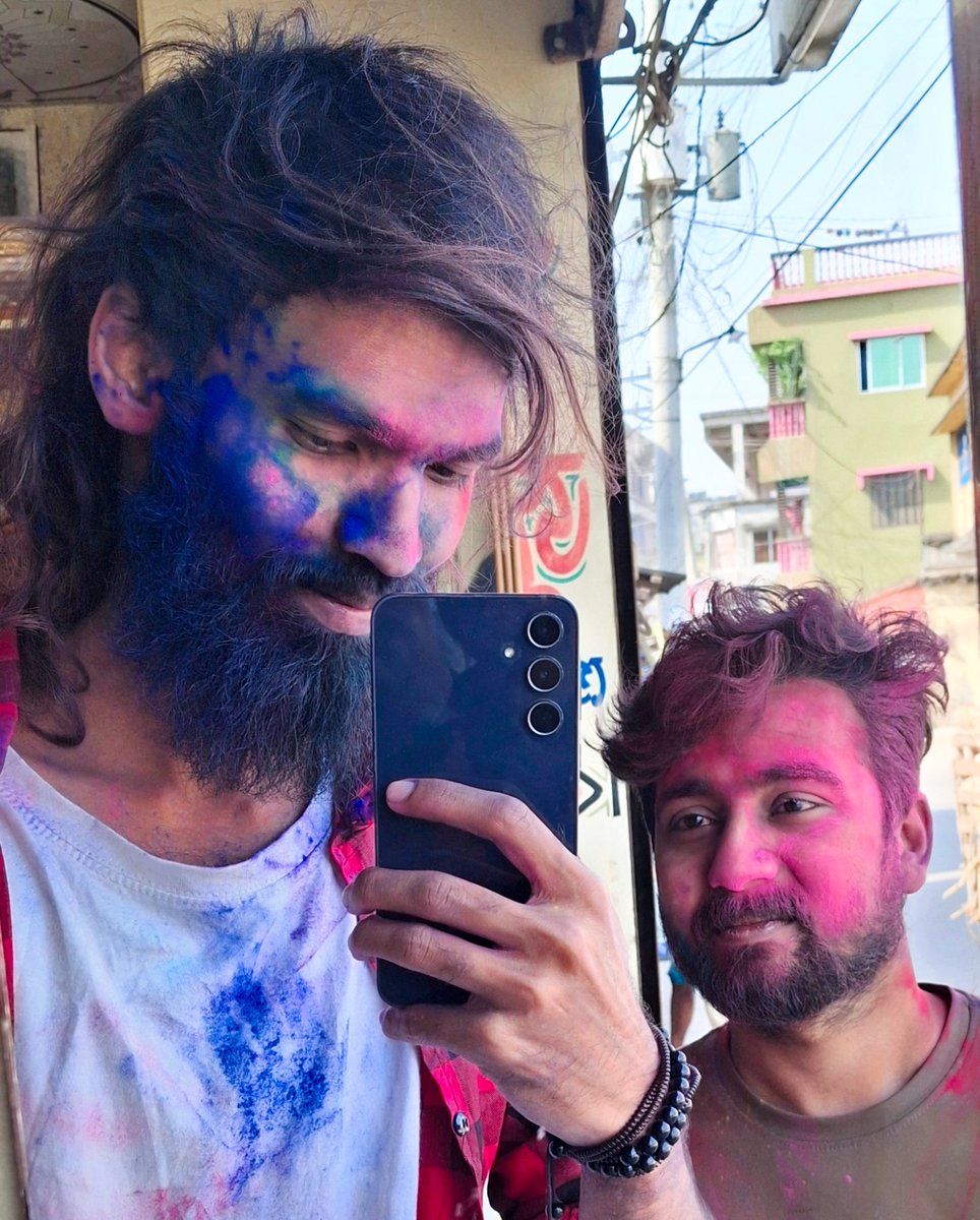 ruddra__jit___'s tweet photo. Color me wild — )) https://t.co/uKpD4chOCE
