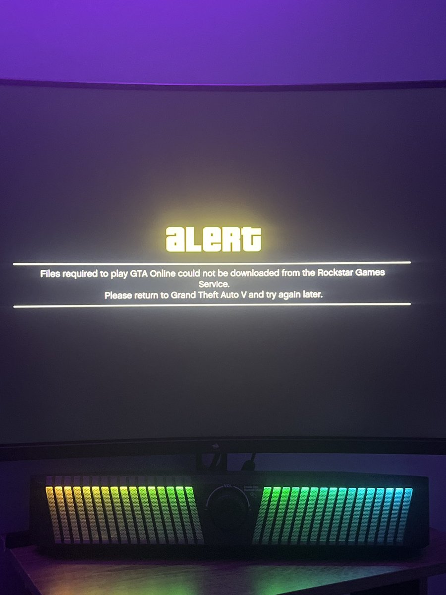 Dylan58236198's tweet photo. Anyone else’s gta server say this when they try load up https://t.co/7OixTCVnYP