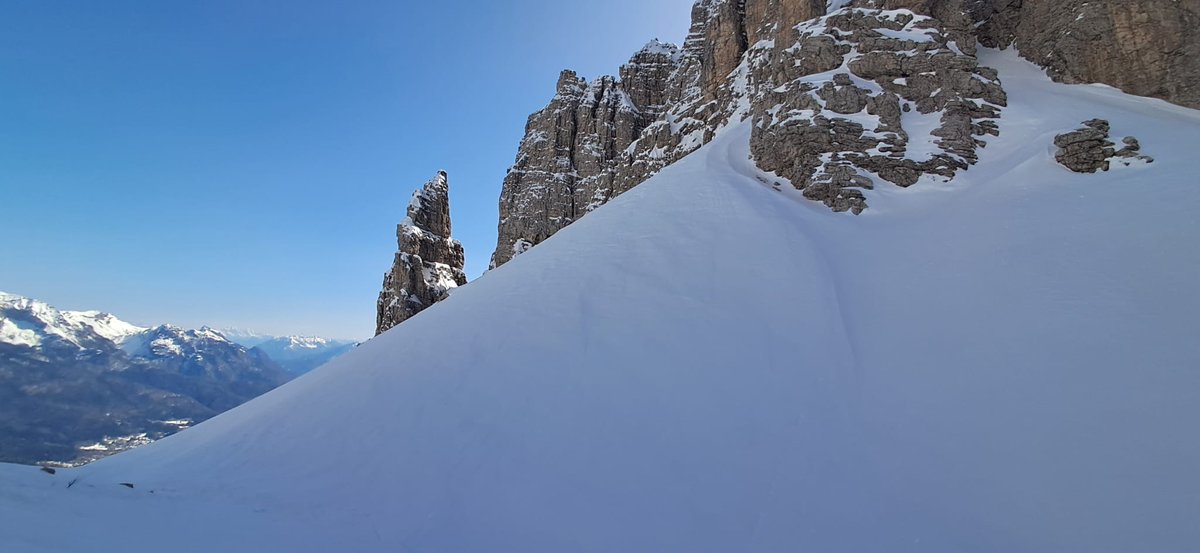 Alpine-Adriatic Meteorological Society tweet media