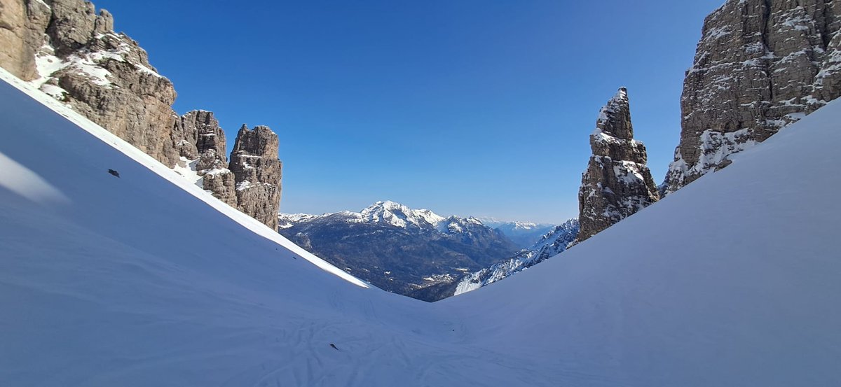 Alpine-Adriatic Meteorological Society tweet media