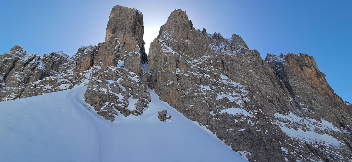 Alpine-Adriatic Meteorological Society tweet media