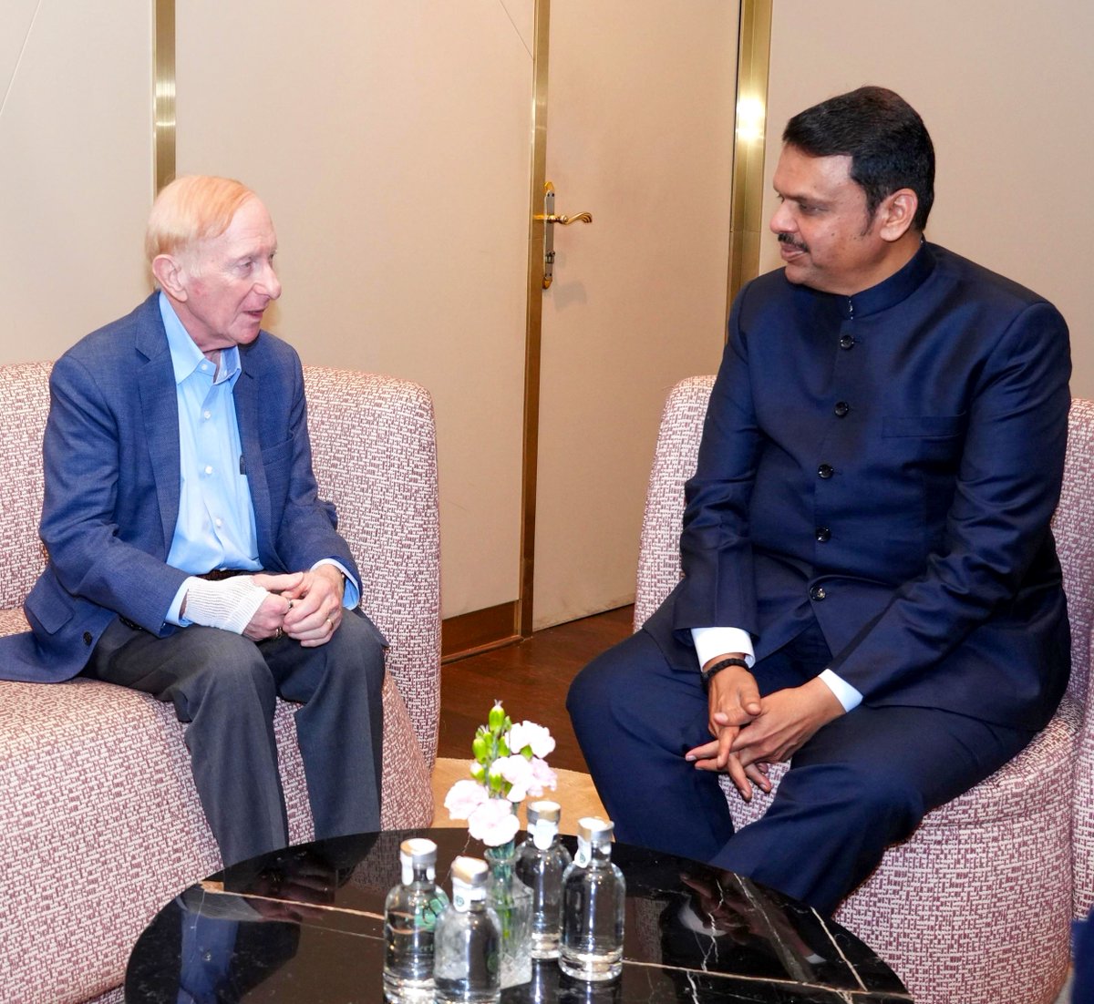 Devendra Fadnavis tweet media