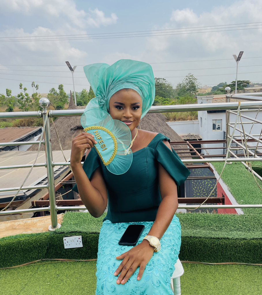 Neefeh2's tweet photo. ORE IYAWO 😌😊 https://t.co/0tEKjlnjP6