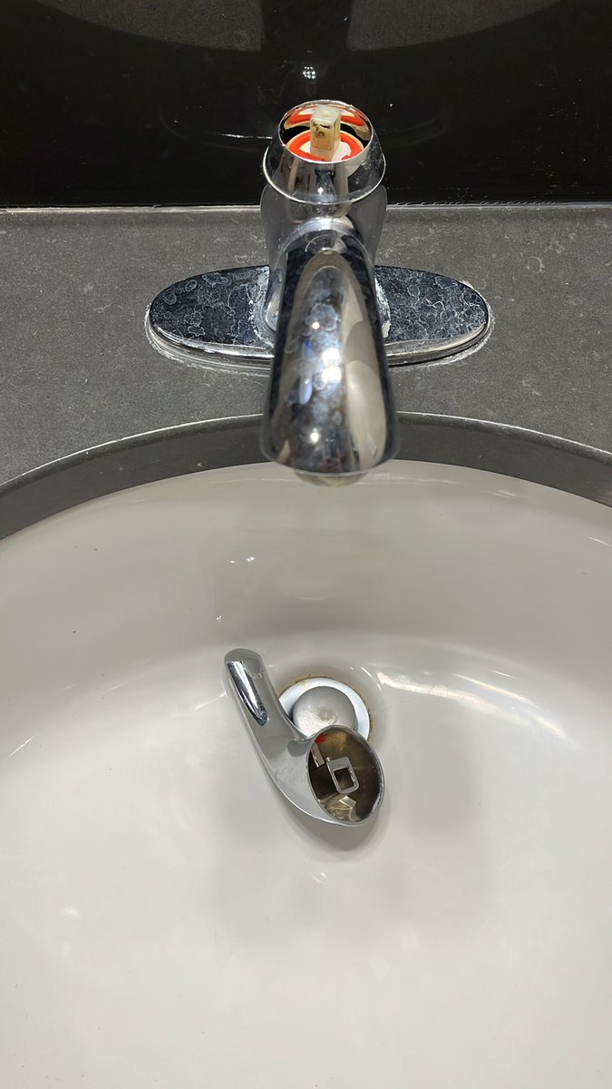 Moon 🌘 tweet media