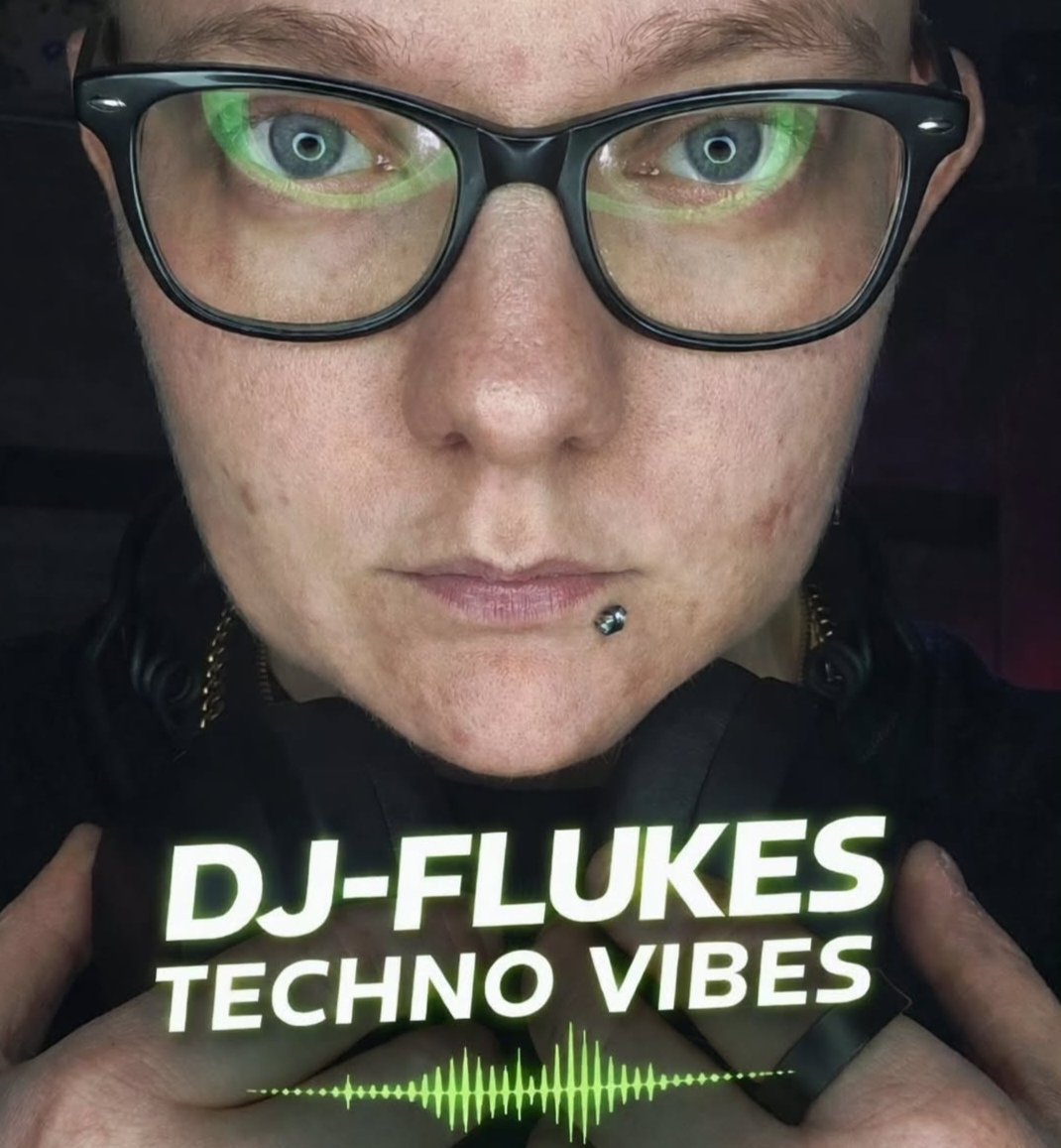 Guys From 7PM Place To Be #XBRadio With <a href="/kasia139911/">KasiaGr (DJ-Flukes)</a>
#TechnoVibes
radio-uk.co.uk/xb-radio