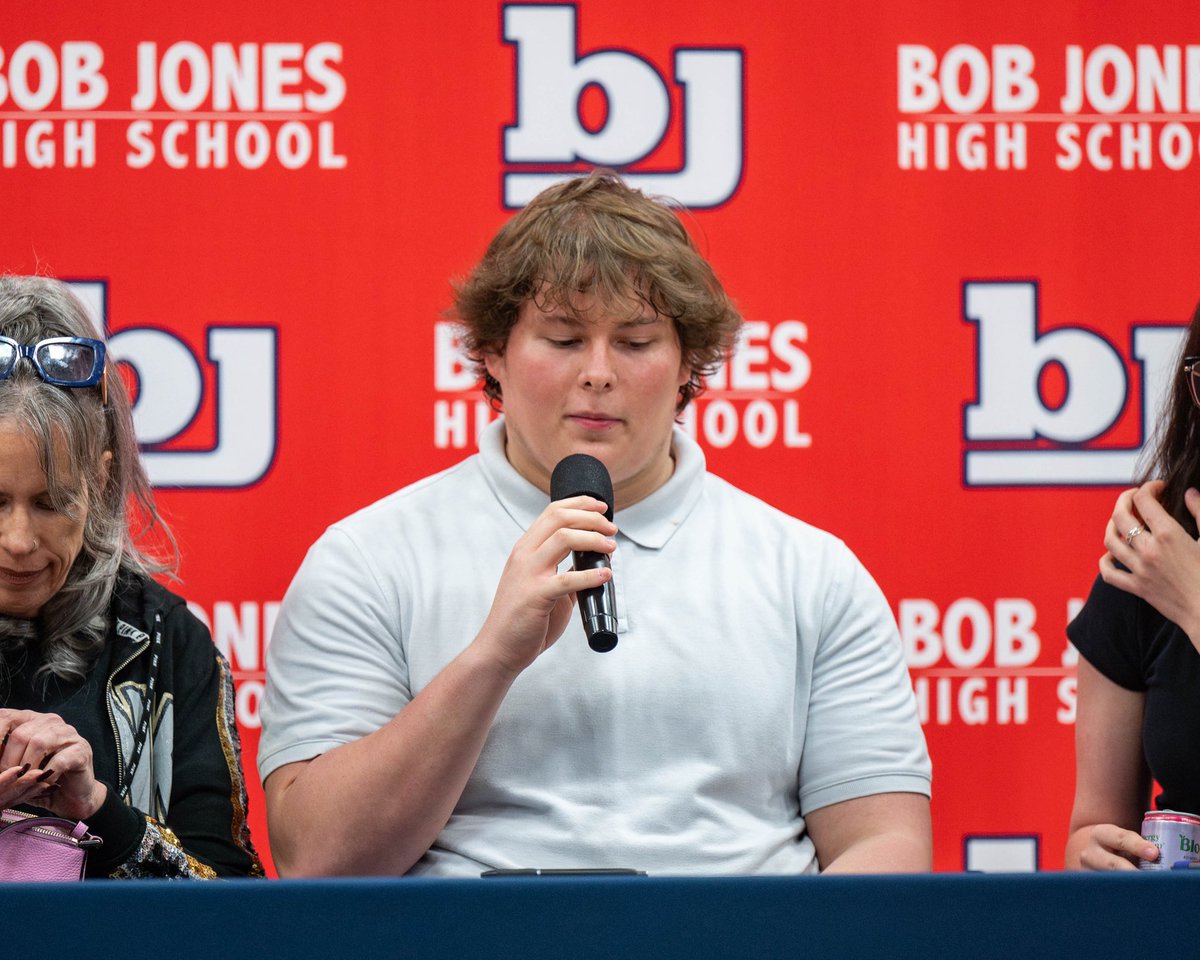 Bob Jones Football tweet media