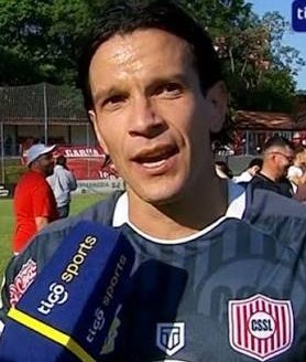 Aldo Quiñonez: "El incentivo no esta mal, no es amañar como Trovato"... "A mi me gustan las mujeres, no comer travestis como Bruno Pont". "Mi ídolo es <a href="/JoseLChilavert_/">José Luis FelixChilavert Gonzalez</a> "