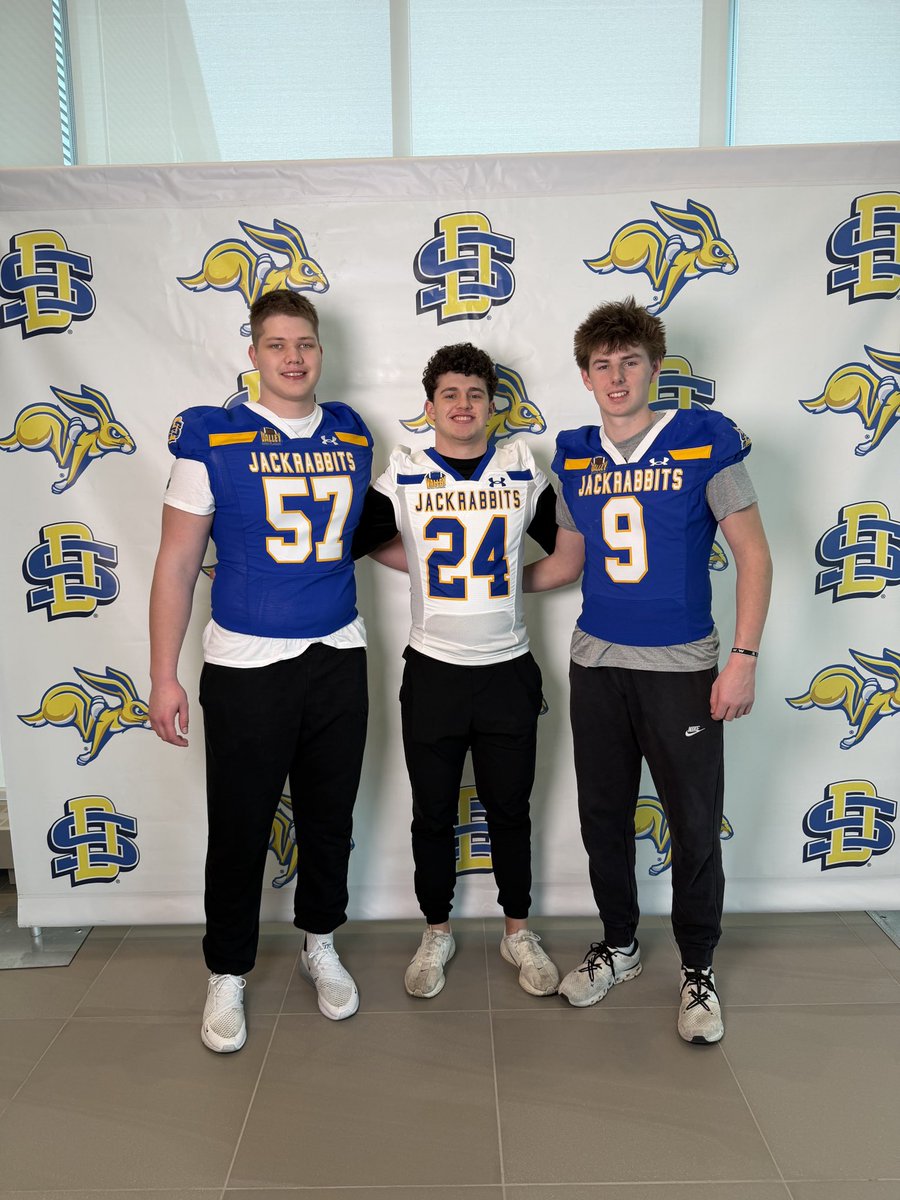 Ethan Ryan. (2027 QB) tweet media