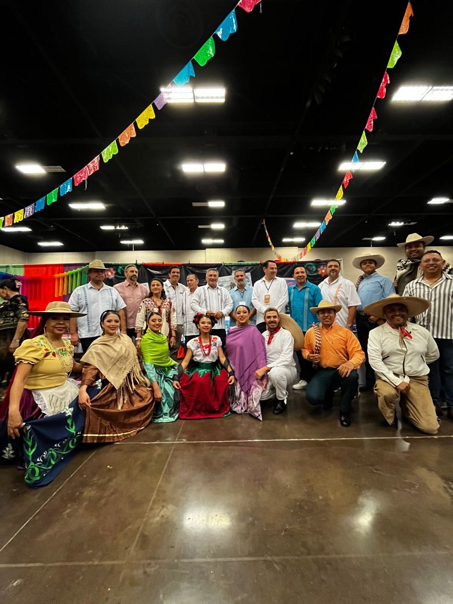 EconomiaIrap's tweet photo. ✅En MXLAN 2026 refrendamos nuestro compromiso de fortalecer los lazos culturales y económicos entre comunidades.🫱🏻‍🫲🏼

Fue una oportunidad para presentar a Irapuato y destacar el valor del hermanamiento que nos une con McAllen, 🍓🙌🏻

#IrapuatoAvanza https://t.co/YlceOgZSuY