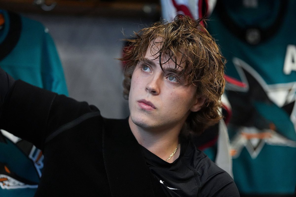 daily smith tweet media