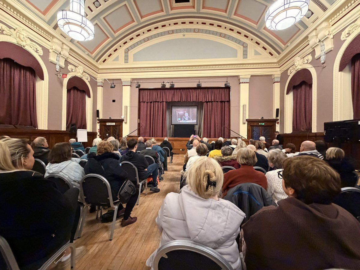 tombo's tweet photo. #clusterfuck here at a public meeting at Wallasey town hall, a miraculous turn of events seems labour conservative and even the greens are against the https://t.co/ycb0ORShWk https://t.co/lScIKSwbQc