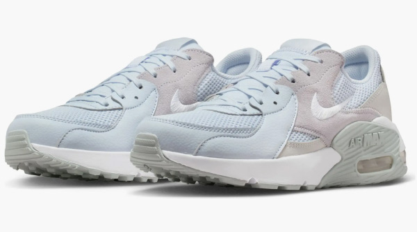 how do you get free stuff from nike