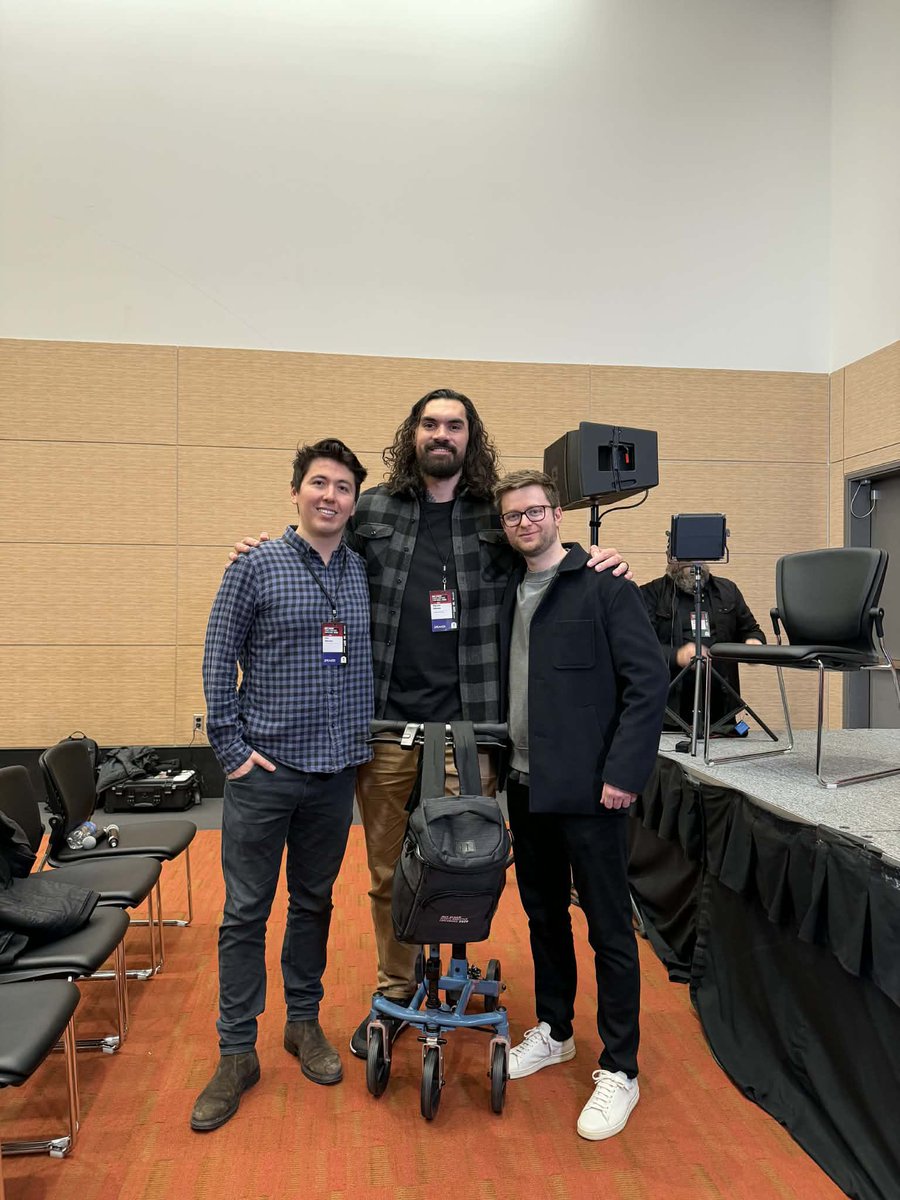 hansenchess's tweet photo. I’ve been a long time fan so I was stoked to run into Steven this weekend @SloanSportsConf

largest person I’ve ever met 😅 https://t.co/Bw9YdAy06X