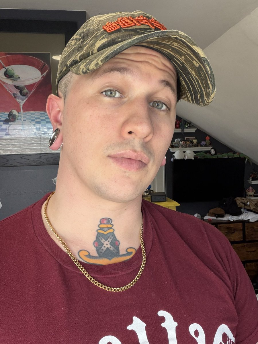 Joey Slade tweet media