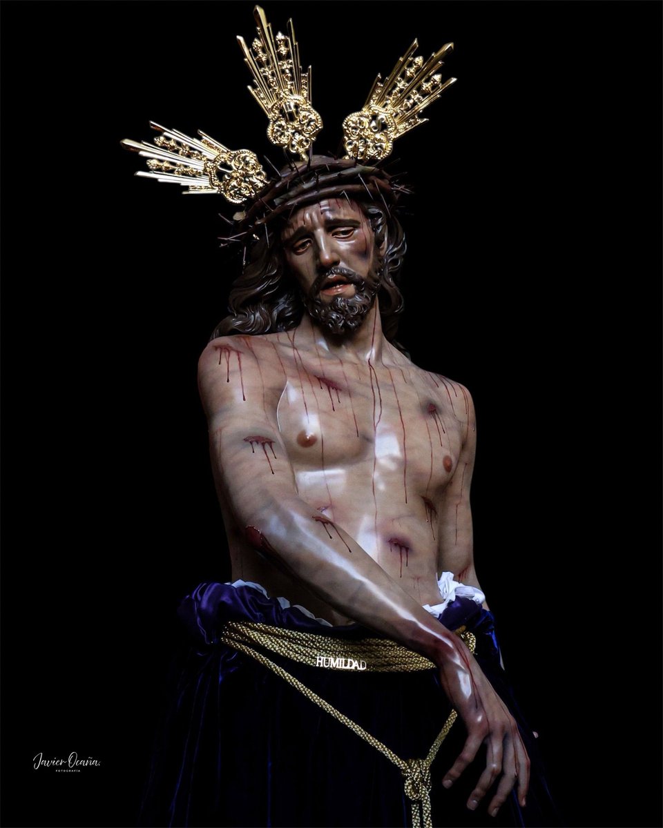 “Humildad que acepta en silencio el dolor del expolio.”