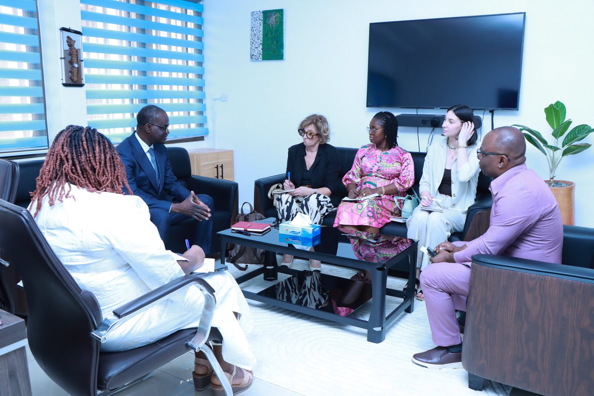 Nouvelles perspectives pour la lutte contre la drépanocytose au Togo🇹🇬 !

<a href="/HamadouN2512/">Hamadou Nouhou</a>  a reçu une mission de la Fondation Pierre Fabre pour évaluer la prise en charge de la drépanocytose et explorer des opportunités de collaboration.
#LaDrépanocytoseCompte