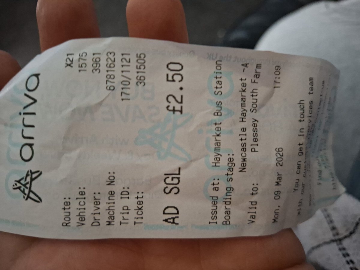 BBJB1972's tweet photo. @arrivanortheast 
What happened to x21 today?
Stood in haymarket from 16.15 to 17.09, 2 buses came in, one changed to x15, other went out of service. Bus i did get at 17.09 was DANGEROUSLY full in my opinion, driver shouting move up or sit down at passengers. https://t.co/Vk4ct0FOAc