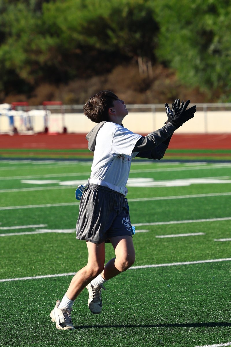 nflflagsd's tweet image. 🏈 Tracking it all the way in. 👀 That’s next-level concentration. 🧠
📸: Prime Action Image 
#NFLFlagSD #NiceCatch #FlagFootball #PrimeActionImage