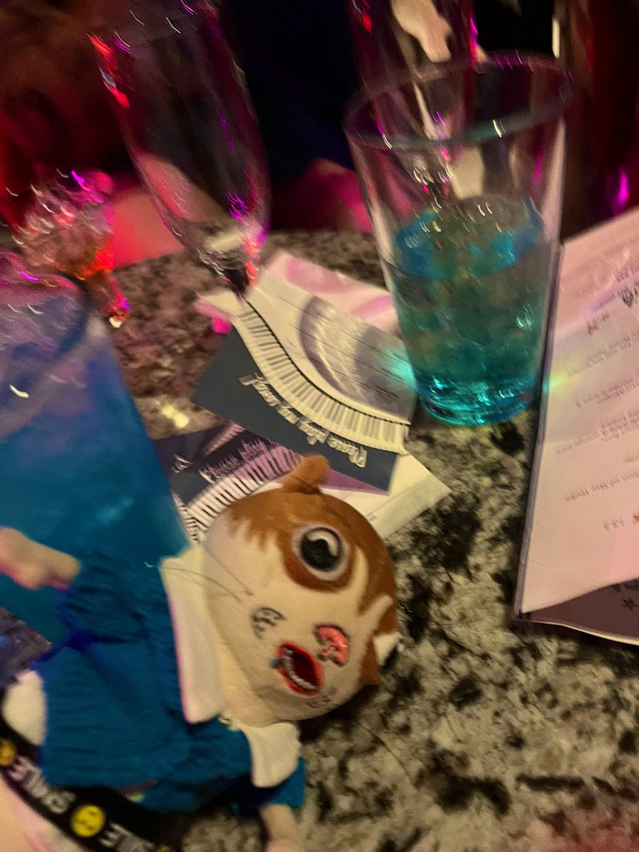 15digitlongname👽🐸🕺 tweet media