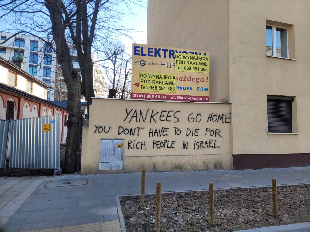 poznan_moment tweet media