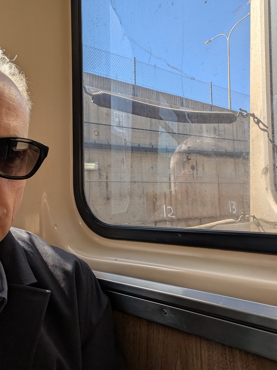 danxoneil's tweet photo. It smells like urine on the CTA and it would be better if it did not smell like urine on the CTA. https://t.co/vWEqVCwLtb