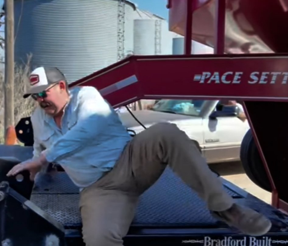 Markelbaz tweet media