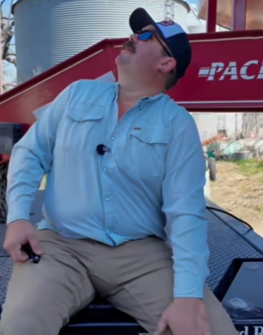 Markelbaz tweet media