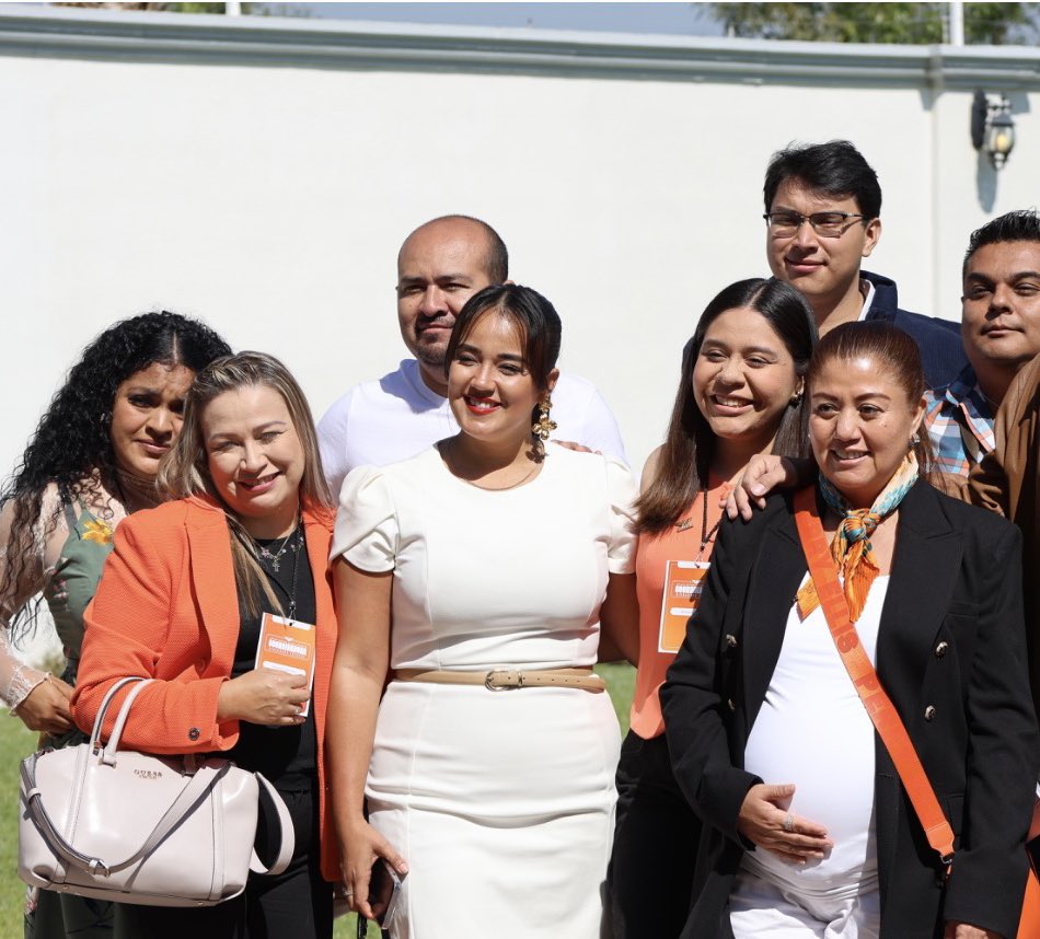 Brenda De la Mora tweet media