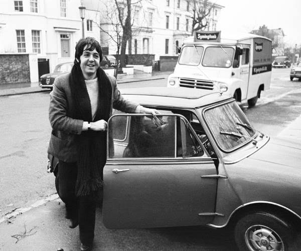 YannRobichon's tweet photo. Happy #MiniMonday / #MondayMini!...
#Auto #Automobile #Automobiles #Autos #Car #CarHistory #Cars #CarsHistory #ClassicCar #ClassicCars #ClassicMini #Coupé #HistoryMini #Mini #MiniClassic #MiniLife #Photo #Photographie #Photography #RetroCar #Retrocars #VintageCar #VintageCars https://t.co/ueXsPyQ3D1