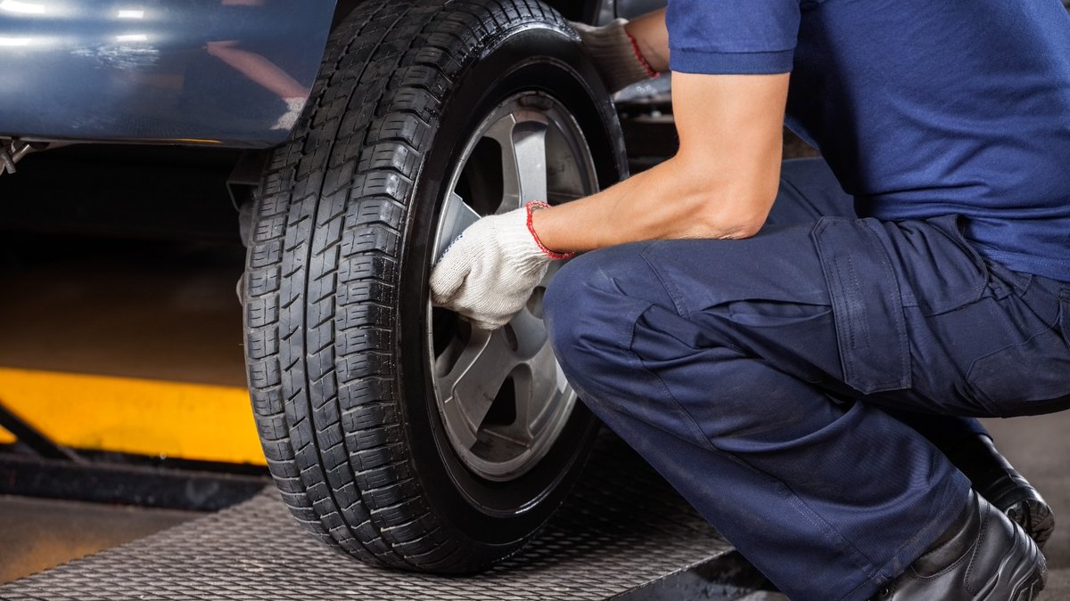 KramerChevyGmc's tweet image. Remember to check your tire pressure monthly, keep your alignment in check, rotate your tires every 6 months, and replace them once the tread wears down. 🚙🛞  

🖥️ Website link: bit.ly/46vQ9Kx
#Kramer #KramerAutoplex #LivingstonTX #NewCars #PreOwnedCars #KramerChevy