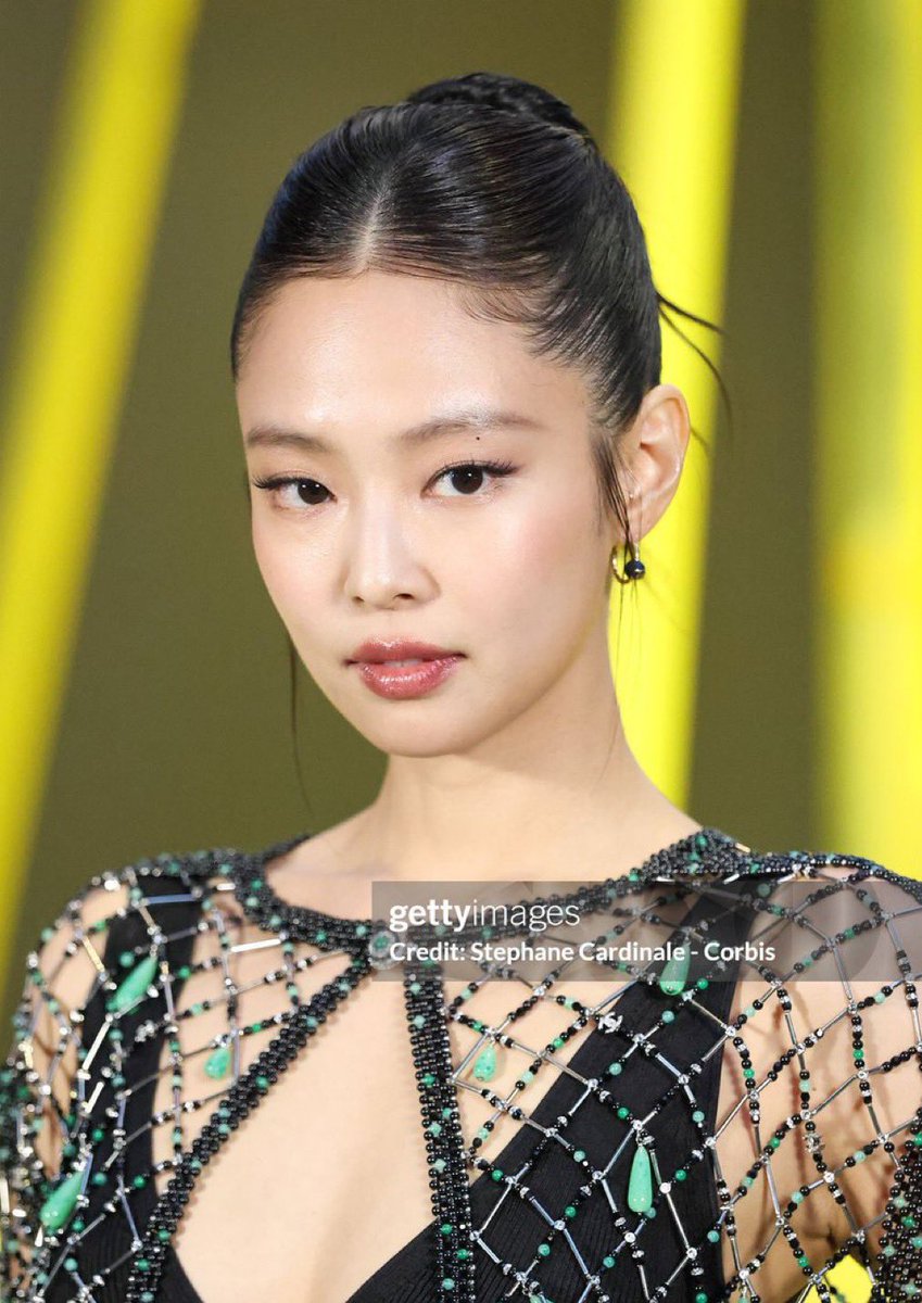 jennie said don’t gotta edit check the getty!