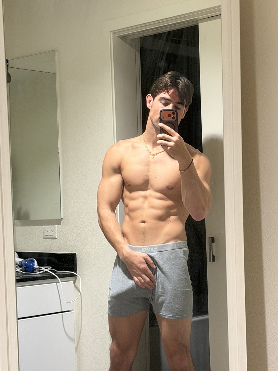 Axel Stone tweet media