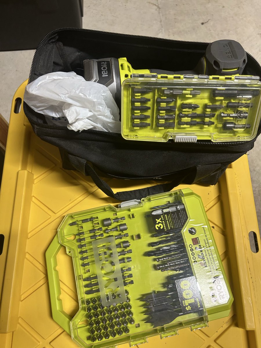 TraceyScharmann's tweet photo. @RyobiToolsUK Such a fan of these tools UNTIL I tried to get Ryobi to make good on a battery warranty (with receipt). 16 emails (9 from me) and 6-months later then ghosted. Now another battery has died. #HELP https://t.co/m6KYNdO3Rh