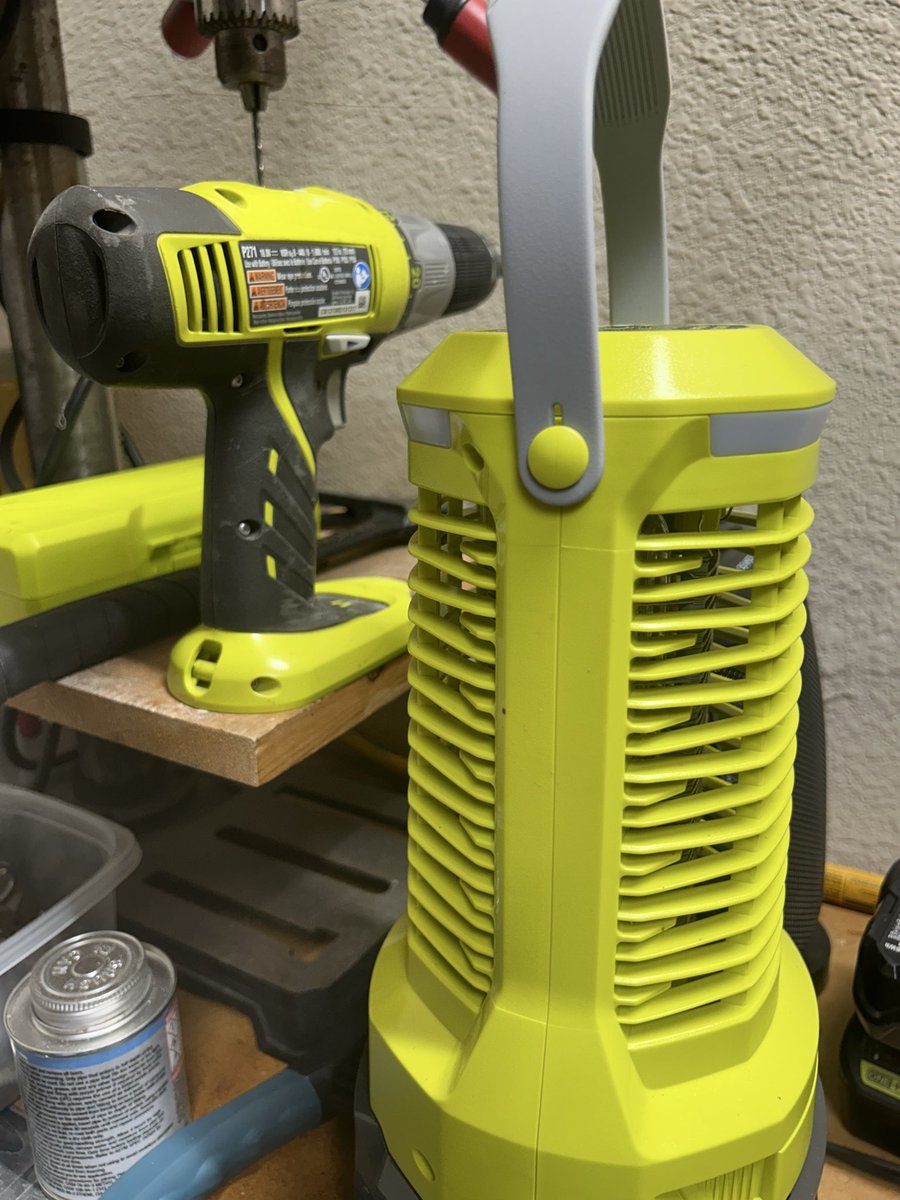 TraceyScharmann's tweet photo. @RyobiToolsUK Such a fan of these tools UNTIL I tried to get Ryobi to make good on a battery warranty (with receipt). 16 emails (9 from me) and 6-months later then ghosted. Now another battery has died. #HELP https://t.co/m6KYNdO3Rh