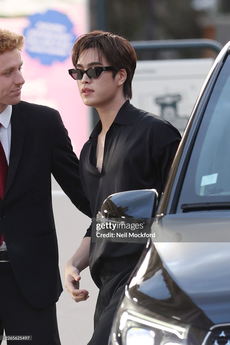 meowmiyakii's tweet photo. ต้องให้นะ ลุคฮีมันแพงมากจริง ๆ ที่สุดเลยล่ะ

GEMINI HA CHANEL IN PFW26

#GEMINIXCHANELFW26 https://t.co/0A58fo2I2l