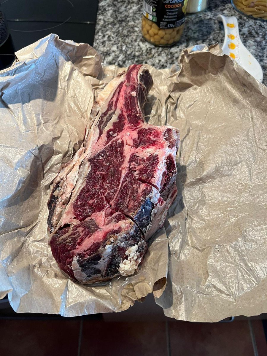 leondeportivo's tweet photo. 🥩 Recuerda que durante todo el partido puedes participar en nuestro sorteo del Chuletón de AL CORTE.📷 No te pierdas este Leganés vs Cultural de la Liga Hypermotion  📷
Al 609 21 99 51 ``Quiero el chuletón de Al Corte´´ https://t.co/L1rkarHsjK