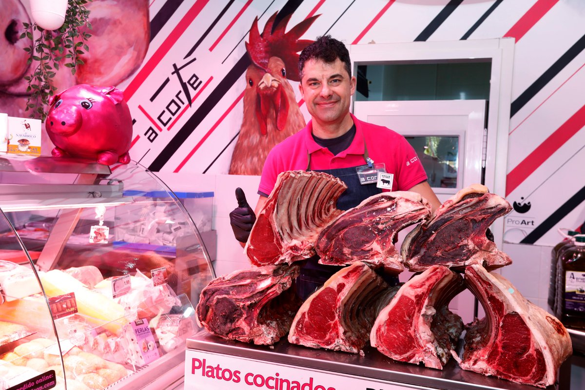 leondeportivo's tweet photo. 🥩 Recuerda que durante todo el partido puedes participar en nuestro sorteo del Chuletón de AL CORTE.📷 No te pierdas este Leganés vs Cultural de la Liga Hypermotion  📷
Al 609 21 99 51 ``Quiero el chuletón de Al Corte´´ https://t.co/L1rkarHsjK