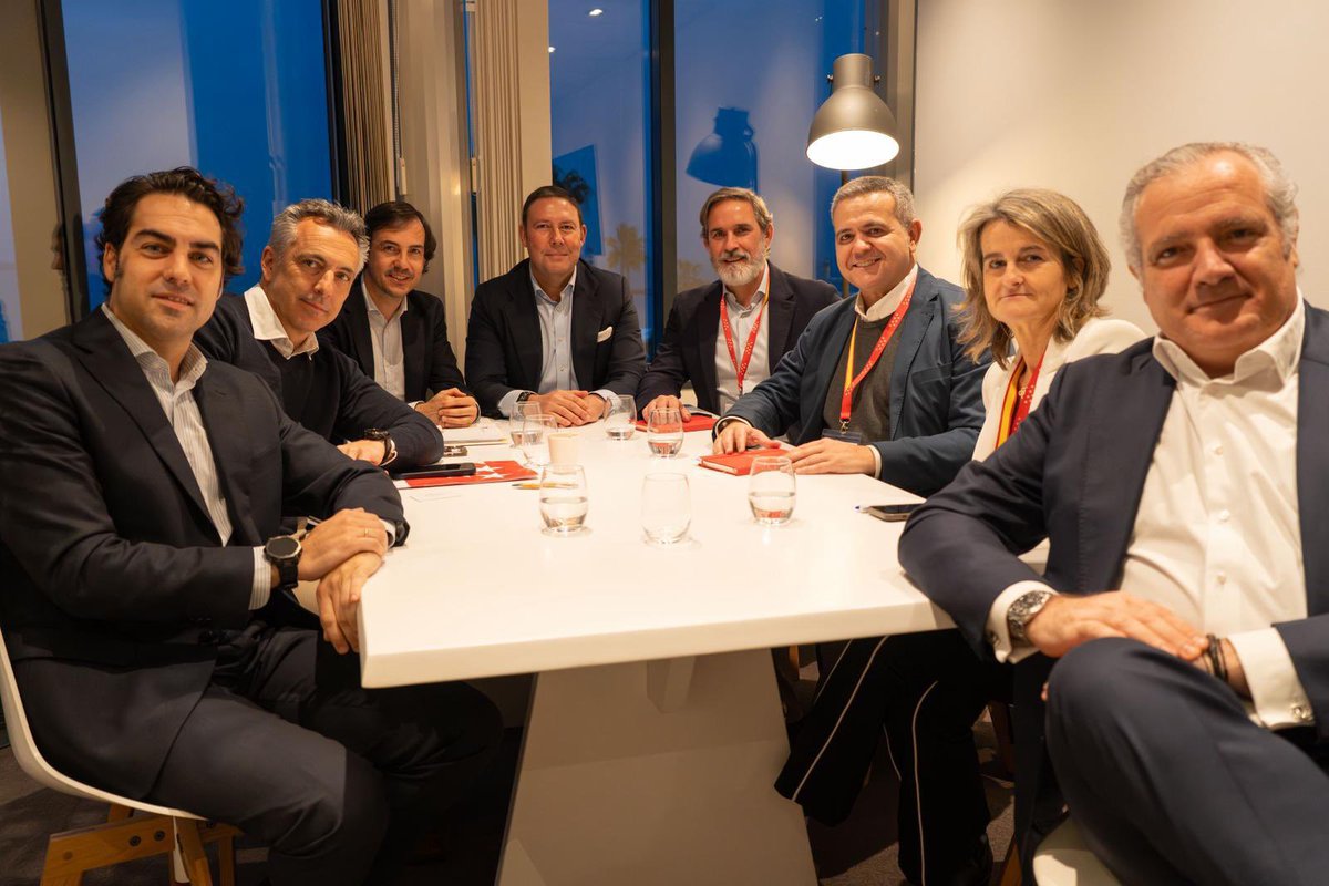 Carlos Novillo Piris tweet media