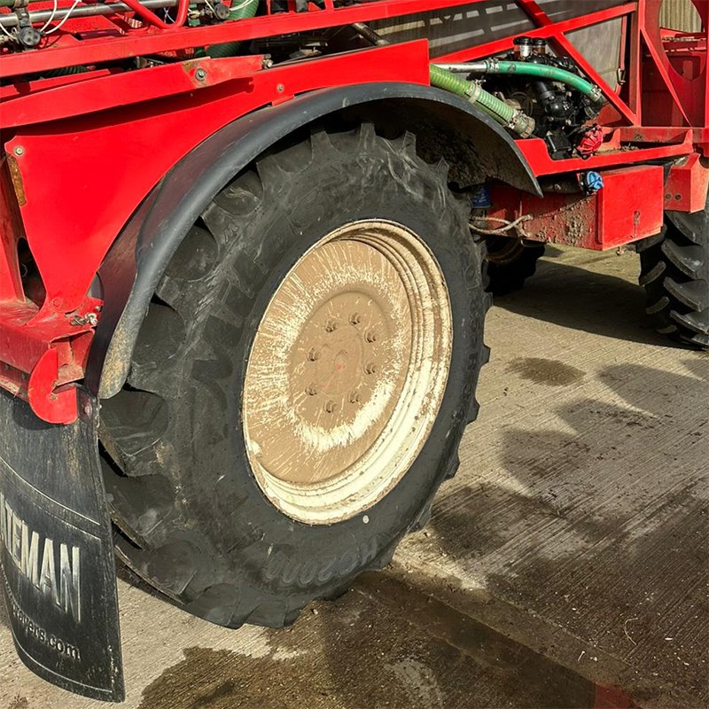 Bush Tyres tweet media