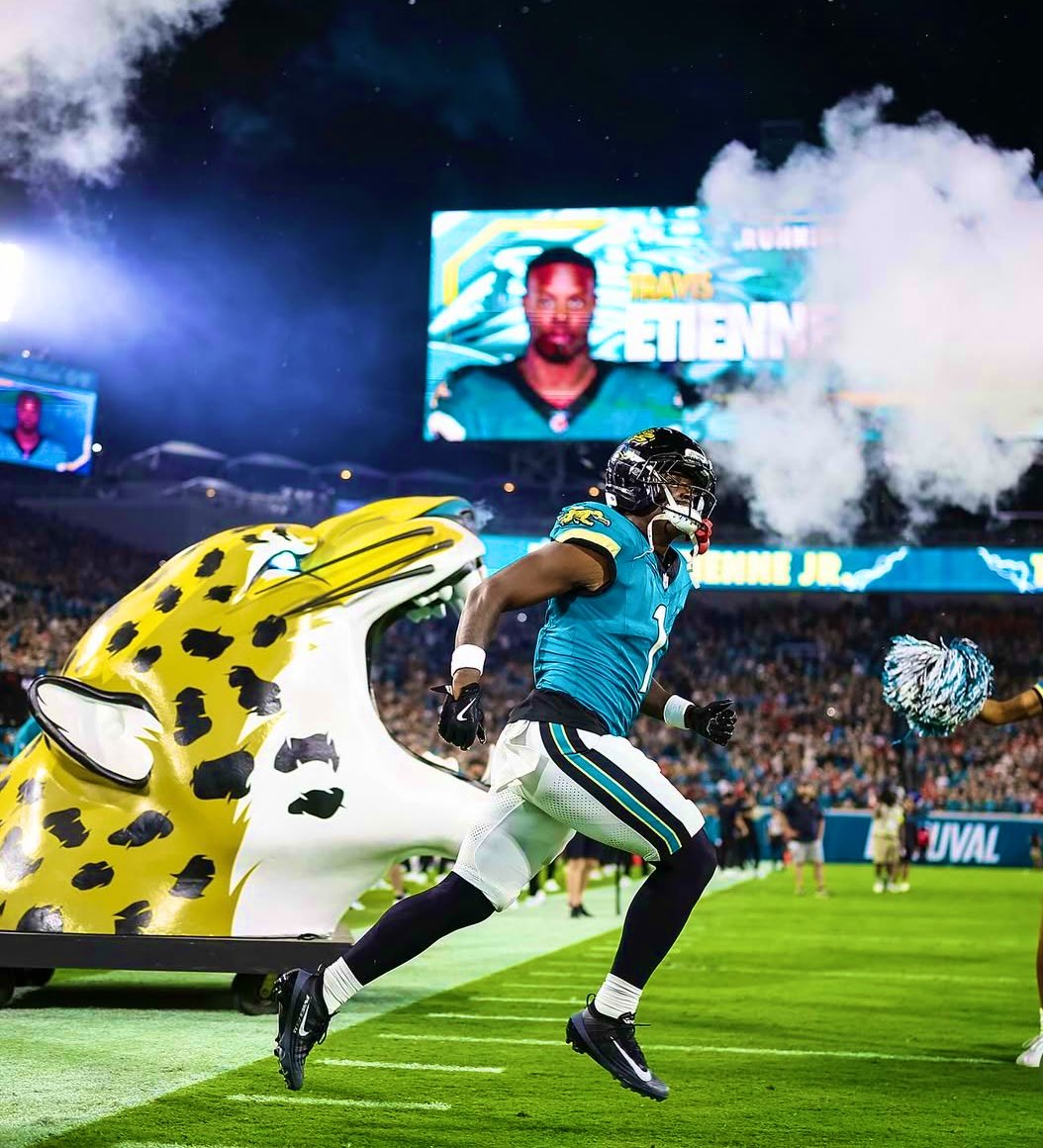 Clemson Bias tweet media