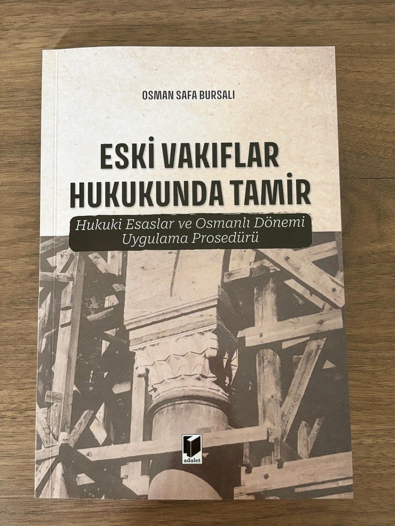 hhalilsolak's tweet photo. 📚YENİ
Günümüzde çok tartışılan restorasyon süreçleri Osmanlı'da nasıl işliyordu?

🔎Osman Safa Bursalı @osbursali
18. yüzyılda Rumeli'deki uygulamalardan hareketle harap bir vakıf malının tamir aşamalarını arşiv belgeleri, kanunnameler ve fetvalar ışığında inceleniyor. https://t.co/1Tic0rGXMm