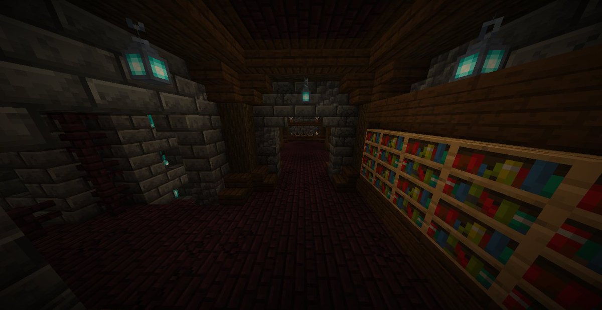 DarkSharkMC's tweet photo. este es el último piso y acá puse una pequeña biblioteca, con la mesa de encantamientos y una sala pequeña tipo forja https://t.co/WAfEky99Lv