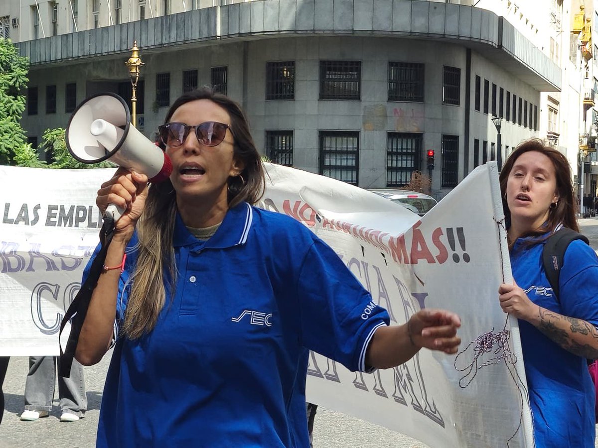 Es el Día de la Mujer Trabajadora.
En el comercio miles de compañeras sostienen la actividad mientras enfrentan precarización, persecución sindical y violencia.

Que quede claro!!
trabajadora que se organiza, trabajadora que conquista.
Sin miedo. Sin permiso. <a href="/CarlosPerezSEC/">Carlos Pérez</a>