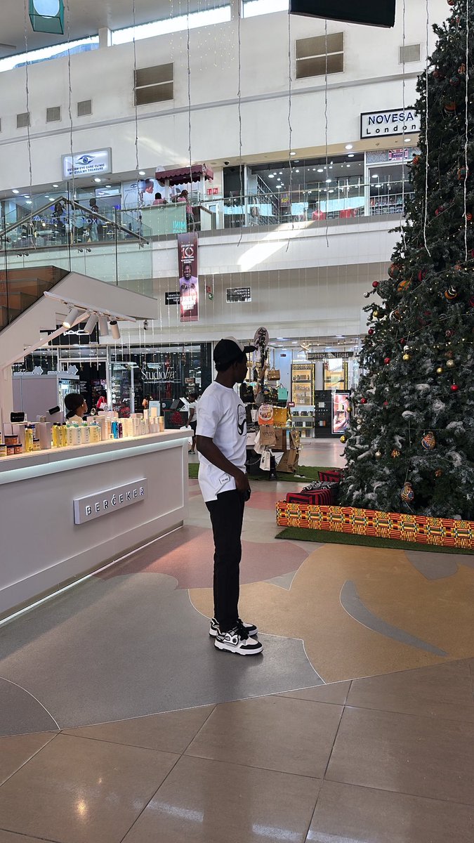 The Invisible King 🤴 tweet media